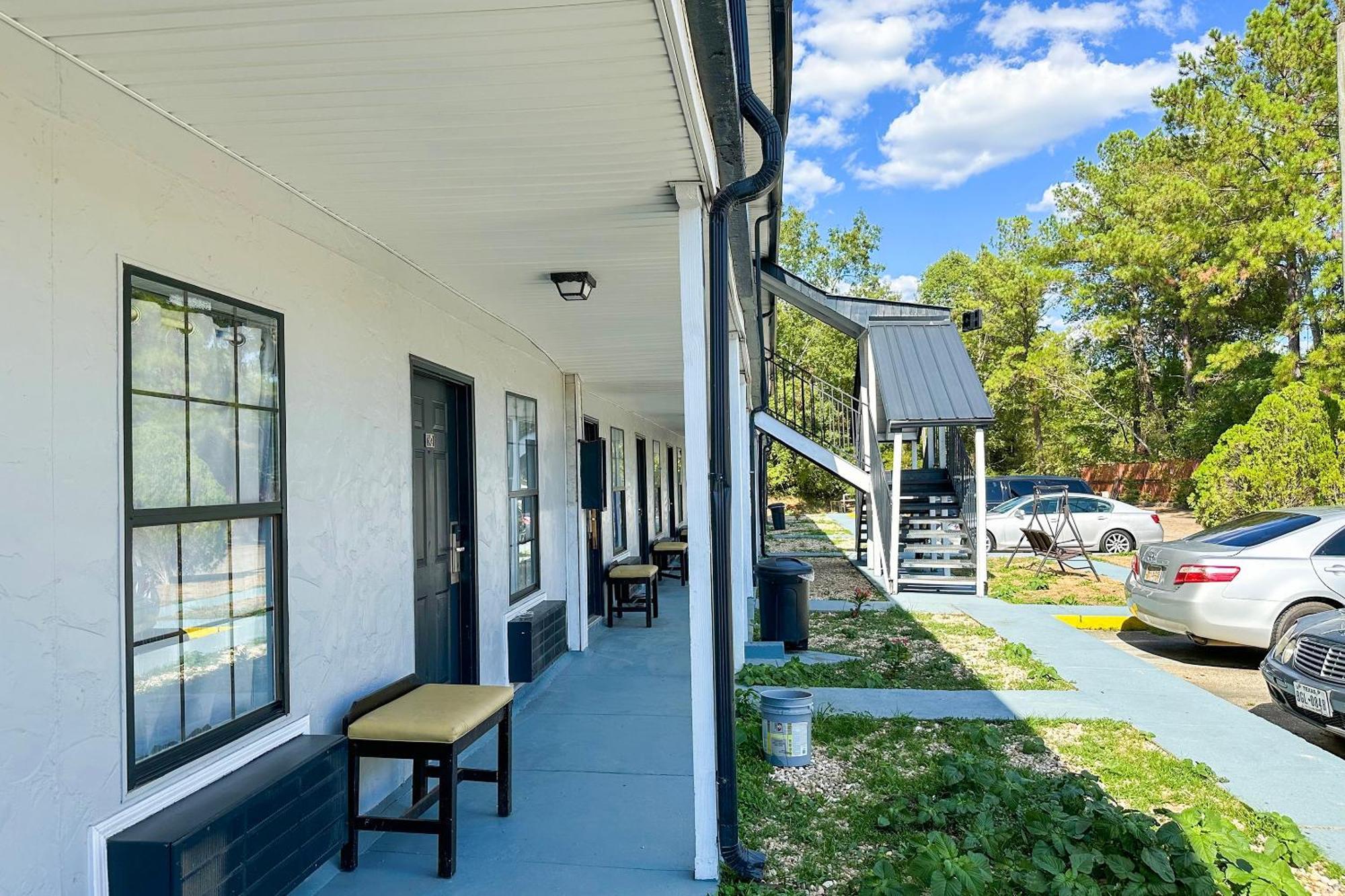 Paradise Inn By Oyo Hattiesburg North Exterior photo